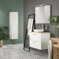 Tiger Maryport Badkamermeubelset 60 Cm Mat Wit Met Licht Eiken Wasblad, Witte Keramische Opzetkom En Matzwarte Grepen 27 Tiger Maryport Badkamermeubelset 60 Cm Mat Wit Met Licht Eiken Wasblad, Witte Keramische Opzetkom En Matzwarte Grepen -Badkamer Verkoop Winkel 123 296