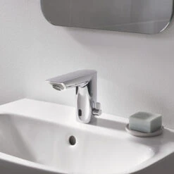 GROHE Wastafelkraan Bau Cosmopolitan Met Infrarood Sensor Chroom 13cm 8 GROHE Wastafelkraan Bau Cosmopolitan Met Infrarood Sensor Chroom 13cm -Badkamer Verkoop Winkel 123 3677